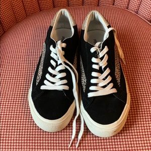 Like new Madewell sneakers size 8.5